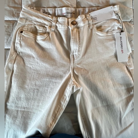 NWT Liz Claiborne white Mid-Rise Sara Crop pants. Women’s size 8. - Picture 6 of 9